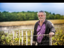 Load and play video in Gallery viewer, Jacky Blot &#39;La Taille aux Loups&#39; Brut Tradition Montlouis Sur Loire, France NV
